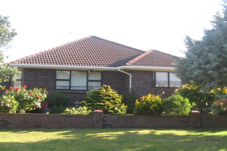 Photo of property in 1/12 Shepherds Road, Papakura, 2110