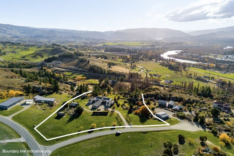 Photo of property in 2 Fairway Drive, Bridge Hill, Alexandra, 9320