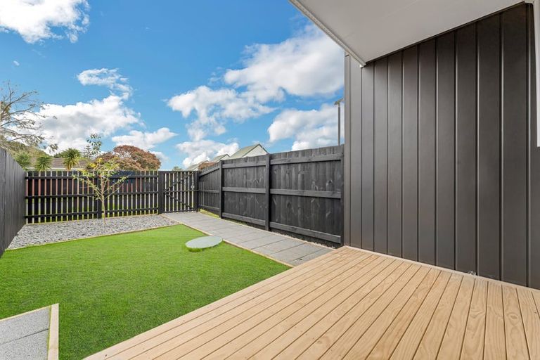 Photo of property in 17/17 Barneys Farm Road, Clendon Park, Auckland, 2103