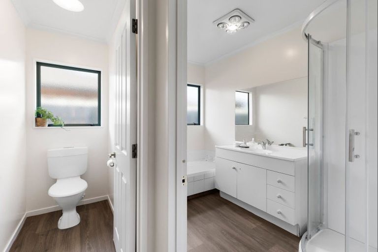 Photo of property in 13 Homewood Avenue, Levin, 5510