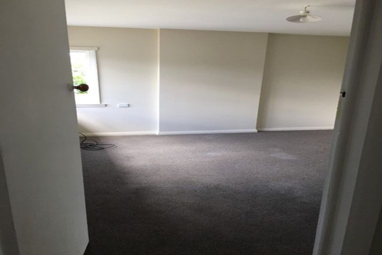 Photo of property in 11 Matipo Road, Mairangi Bay, Auckland, 0630