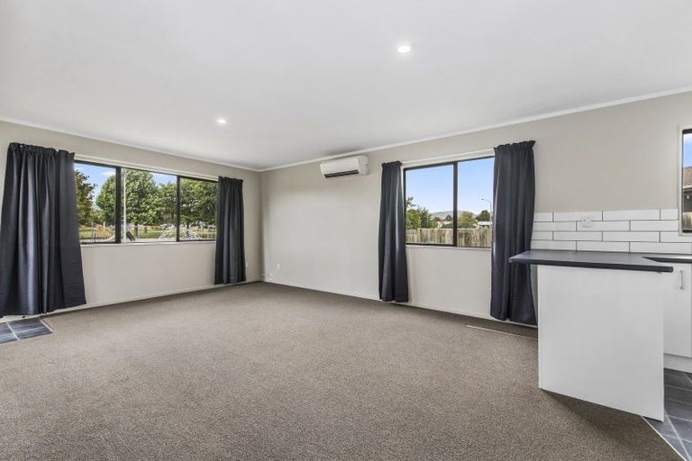 Photo of property in 50a Pohutukawa Drive, Owhata, Rotorua, 3010