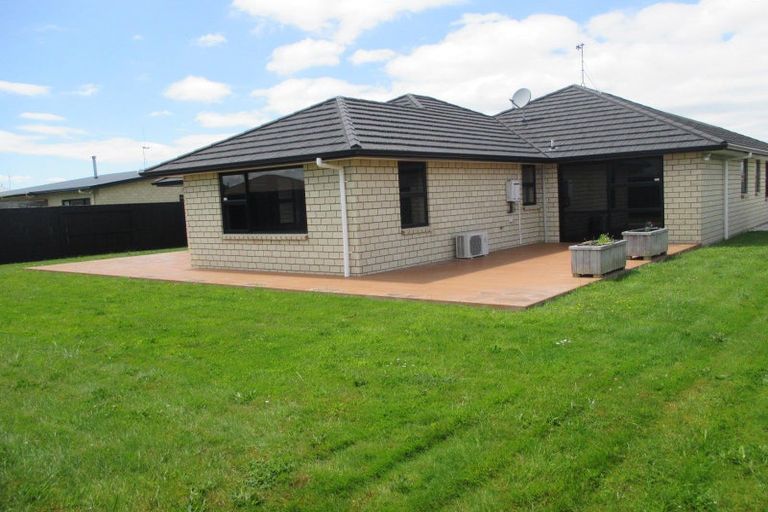 Photo of property in 53 Rosalie Terrace, Kelvin Grove, Palmerston North, 4414