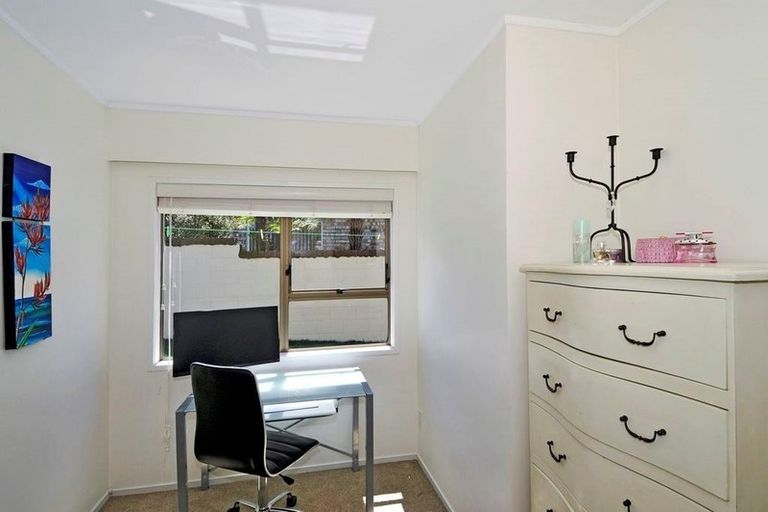 Photo of property in 1/91 Aberdeen Road, Castor Bay, Auckland, 0620