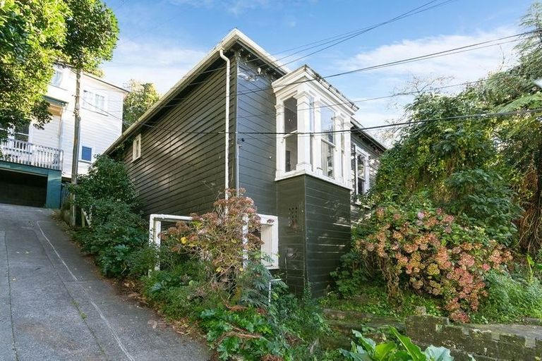 Photo of property in 340 The Terrace, Te Aro, Wellington, 6011