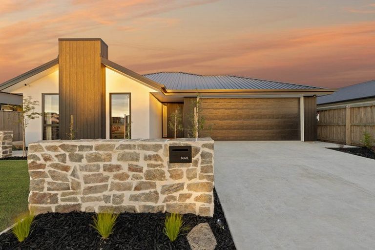 Photo of property in 14 Mills Road, Marshland, Christchurch, 8051