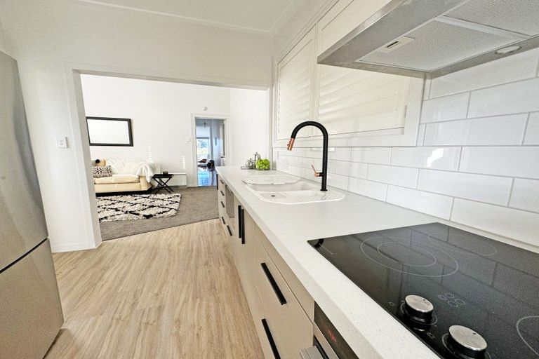 Photo of property in 407 Marine Parade, Napier South, Napier, 4110