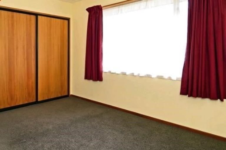 Photo of property in 2/18 Euston Street, Riccarton, Christchurch, 8041