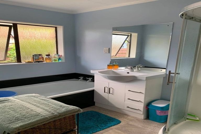 Photo of property in 3/6 Tararua Street, Trentham, Upper Hutt, 5018