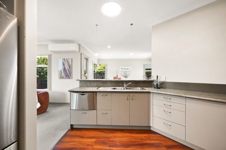 Photo of property in 31 Mickelson Avenue, Rototuna, Hamilton, 3210