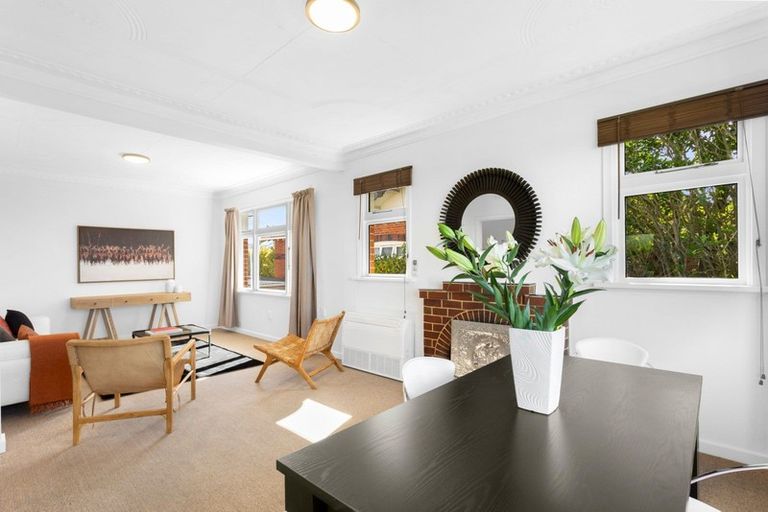 Photo of property in 104 Highcliff Road, Andersons Bay, Dunedin, 9013