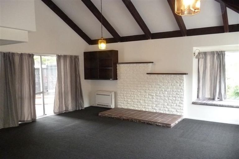 Photo of property in 415a Avonhead Road, Avonhead, Christchurch, 8042