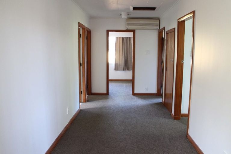 Photo of property in 9 Radnall Way, Johnsonville, Wellington, 6037