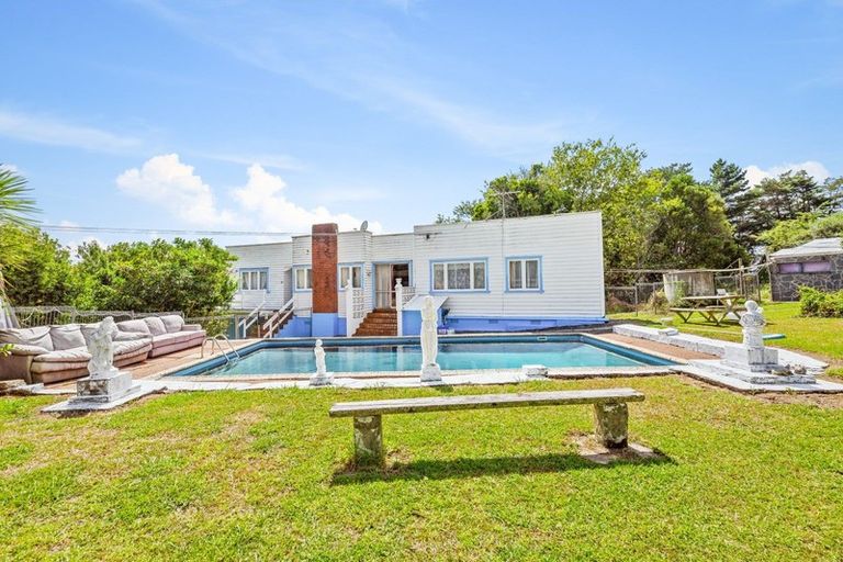 Photo of property in 65 Annett Road, Kumeu, 0891