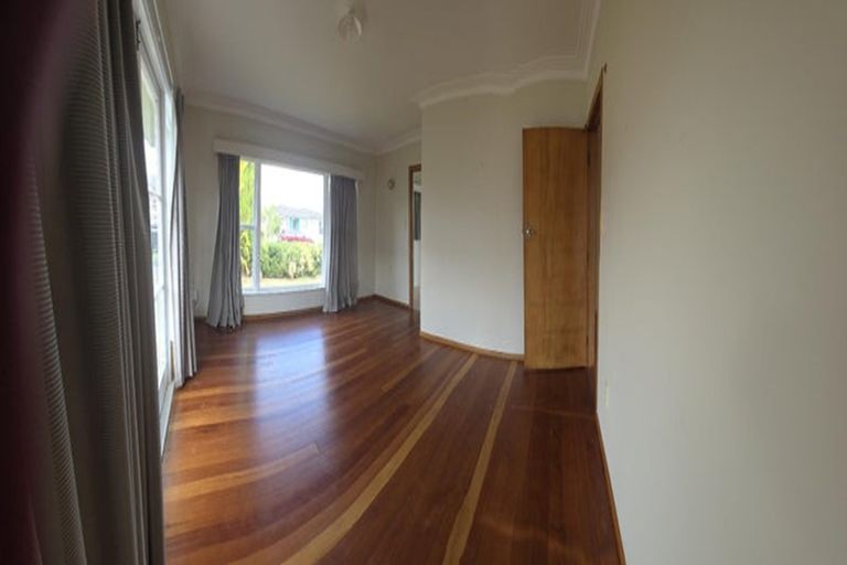 Photo of property in 7 Corin Avenue, Manurewa, Auckland, 2102