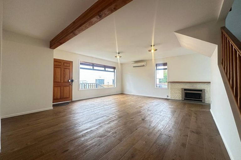 Photo of property in 24b Duncan Avenue, Te Atatu South, Auckland, 0610