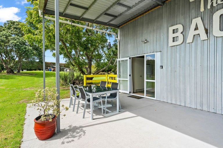 Photo of property in 21 Pyle Road East, One Tree Point, Whangarei, 0171