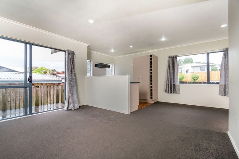 Photo of property in 45 Borich Road, Sunnyvale, Auckland, 0612