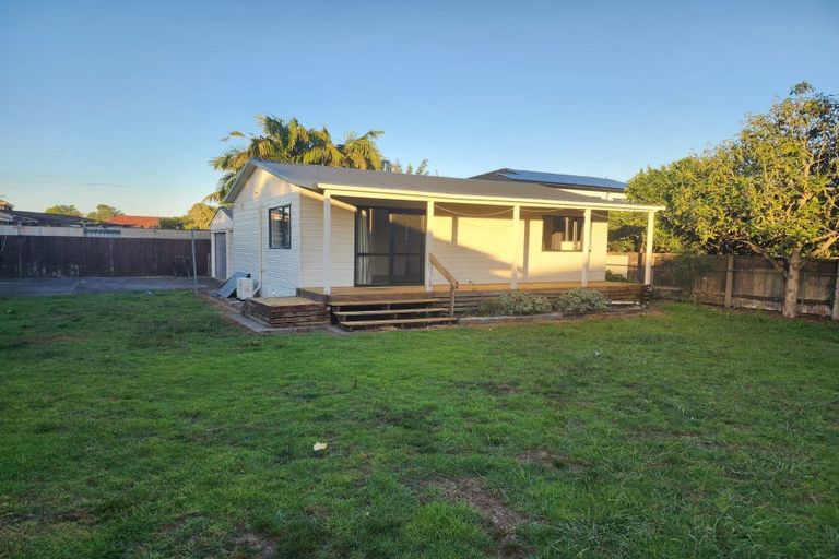 Photo of property in 12 Buckingham Crescent, Manukau, Auckland, 2025