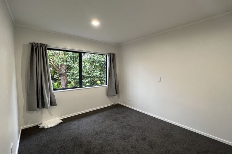 Photo of property in 53 Blakeborough Drive, Forrest Hill, Auckland, 0620