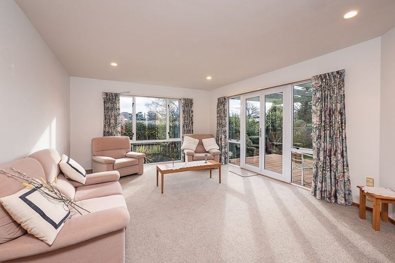 Photo of property in 68 Balrudry Street, Avonhead, Christchurch, 8042