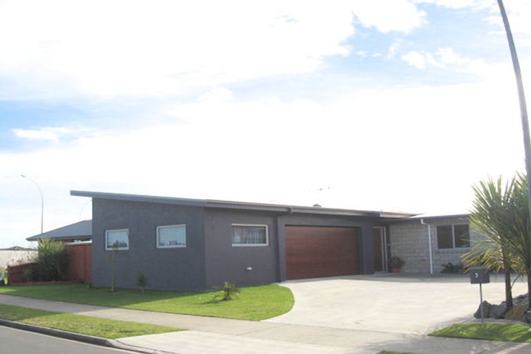 Photo of property in 3 Farringdon Avenue, Rototuna North, Hamilton, 3210
