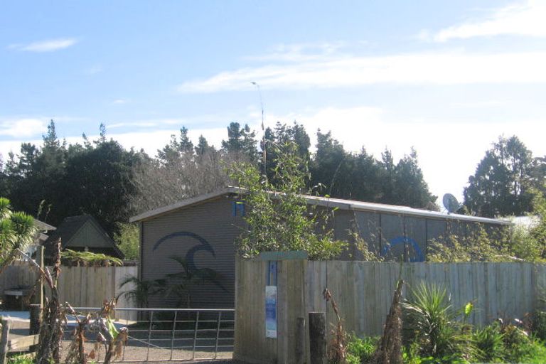 Photo of property in 19 Cemetery Road, Kuaotunu, Whitianga, 3592