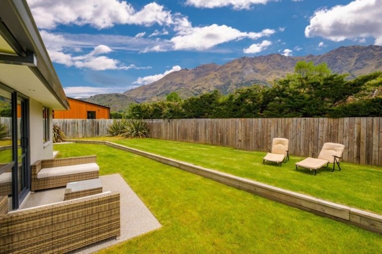 Photo of property in 7 Alluvial Court, Arthurs Point, Queenstown, 9371