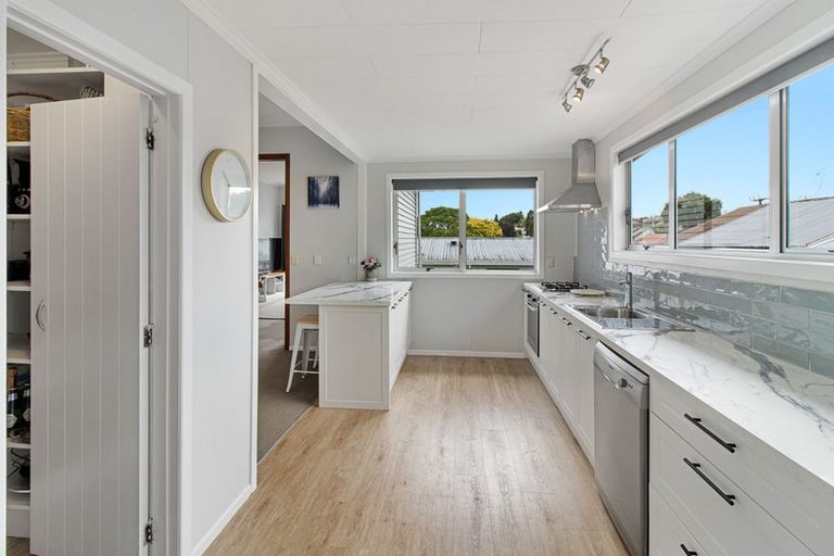 Photo of property in 3a Walsh Street, Forest Lake, Hamilton, 3200