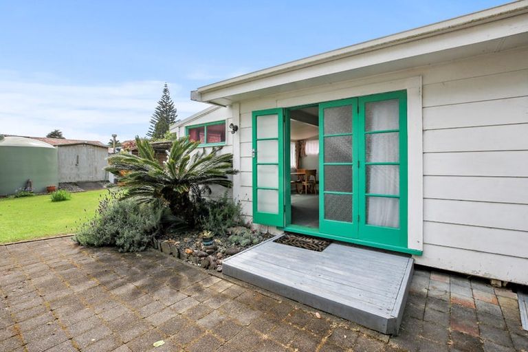 Photo of property in 2a Tatahi Street, Te Puru, Thames, 3575