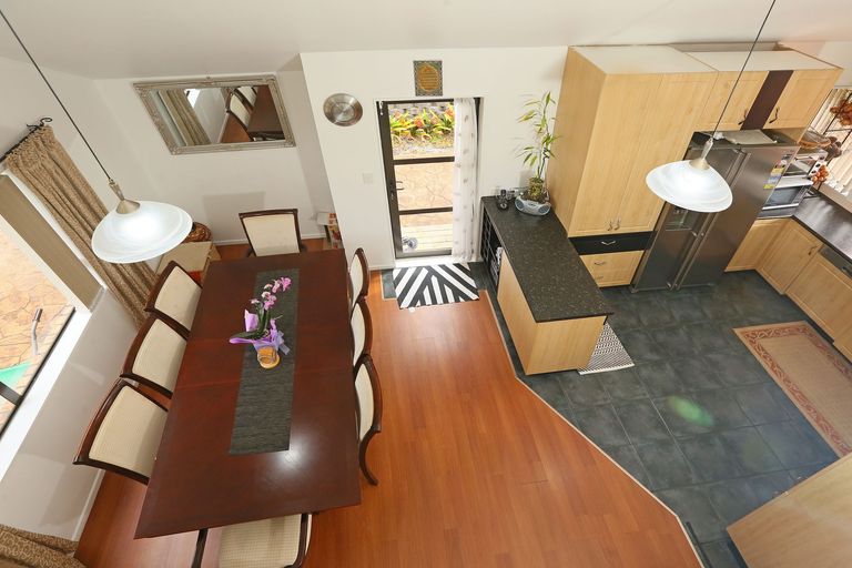 Photo of property in 8 Chardonnay Rise, Henderson, Auckland, 0612