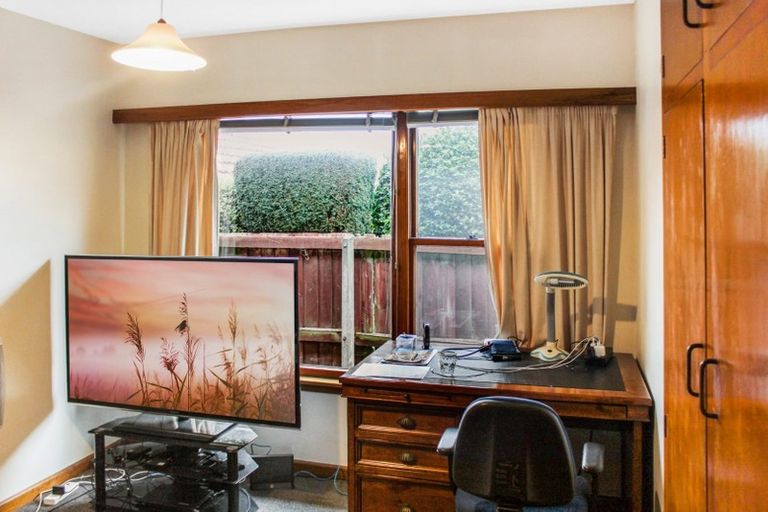 Photo of property in 2 Braithwaite Street, Ilam, Christchurch, 8041