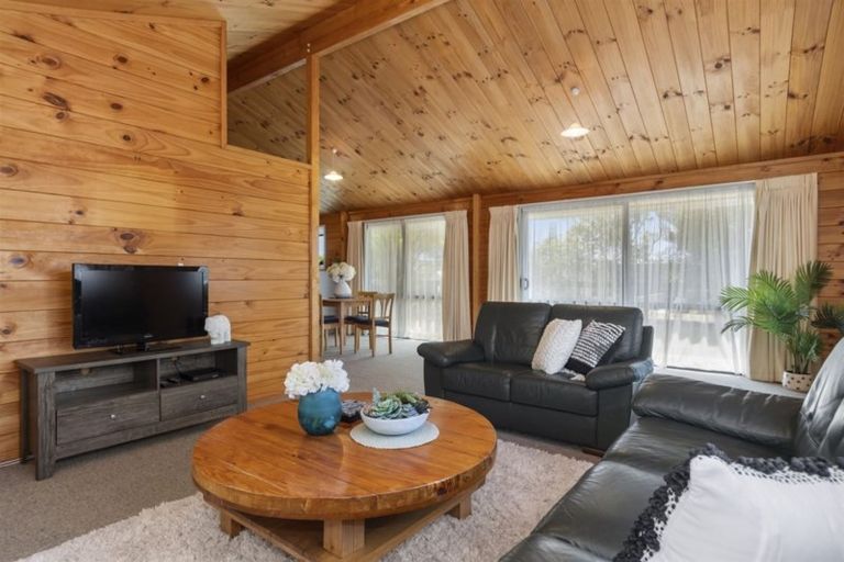 Photo of property in 88 Oceanview Road, Mount Maunganui, 3116