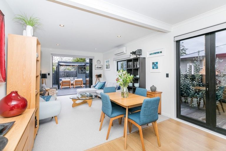 Photo of property in 16 Gillies Avenue, Claudelands, Hamilton, 3214