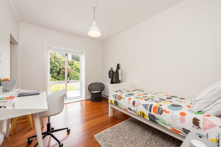 Photo of property in 9 Easdale Street, Kelburn, Wellington, 6012