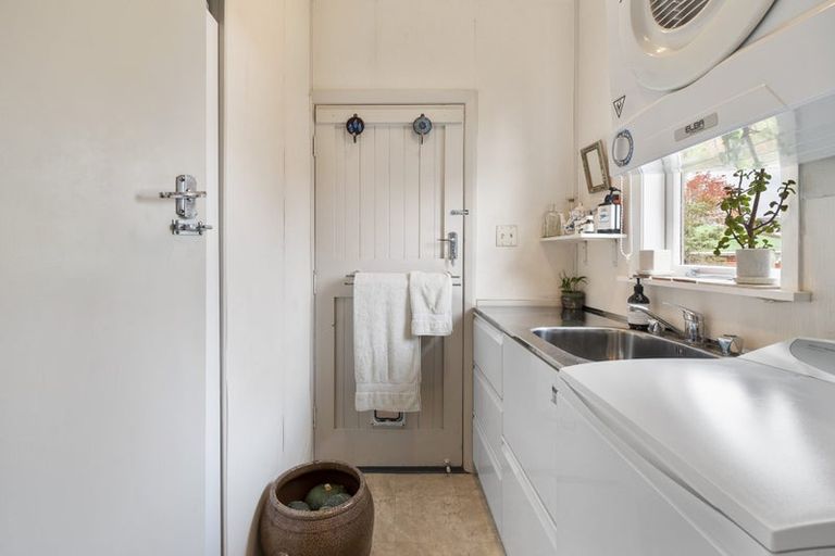 Photo of property in 5 Epsom Road, Hokowhitu, Palmerston North, 4410