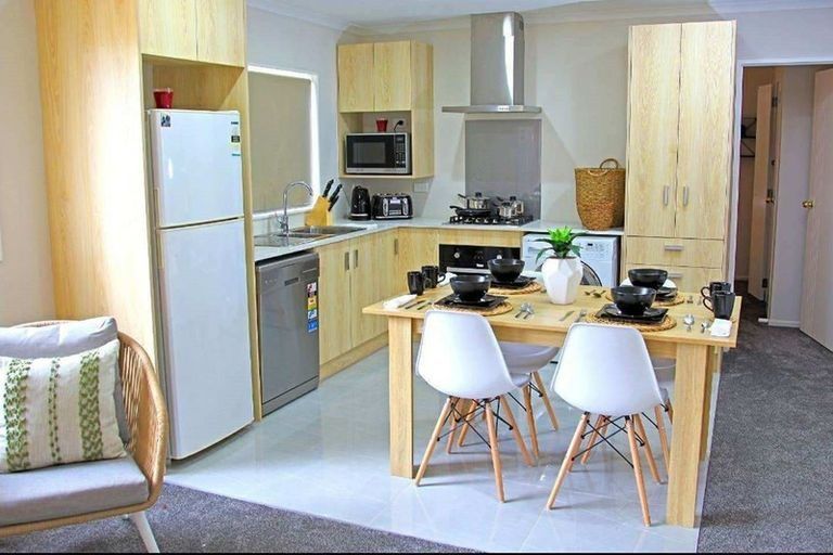 Photo of property in 47a Senator Drive, Manurewa, Auckland, 2105
