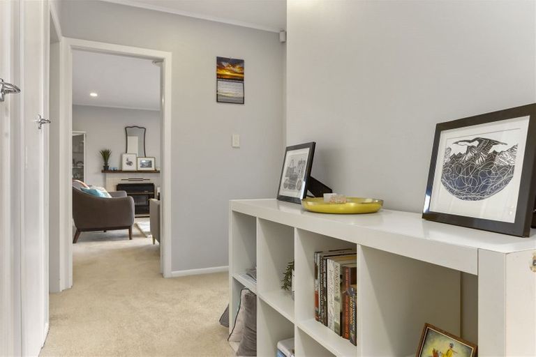Photo of property in 1/2 Hughes Terrace, Te Atatu Peninsula, Auckland, 0610
