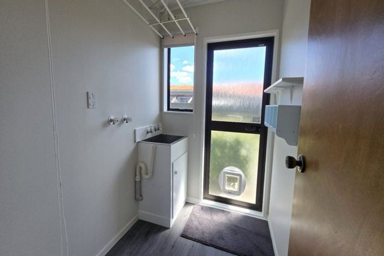 Photo of property in 3 Owaka Close, Kelson, Lower Hutt, 5010