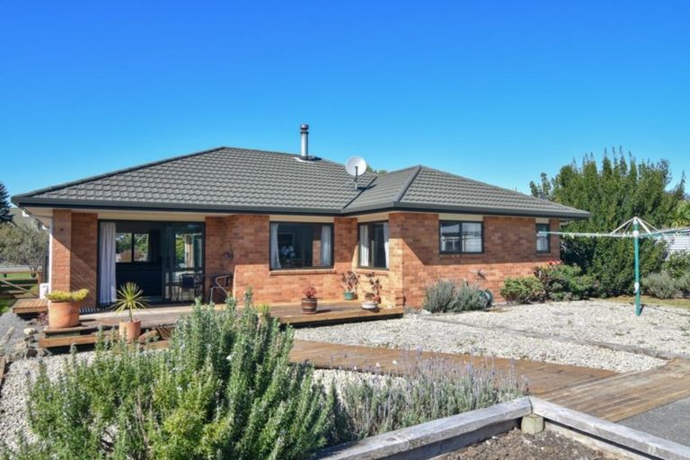 Photo of property in 25 Armstrong Avenue, Carterton, 5713