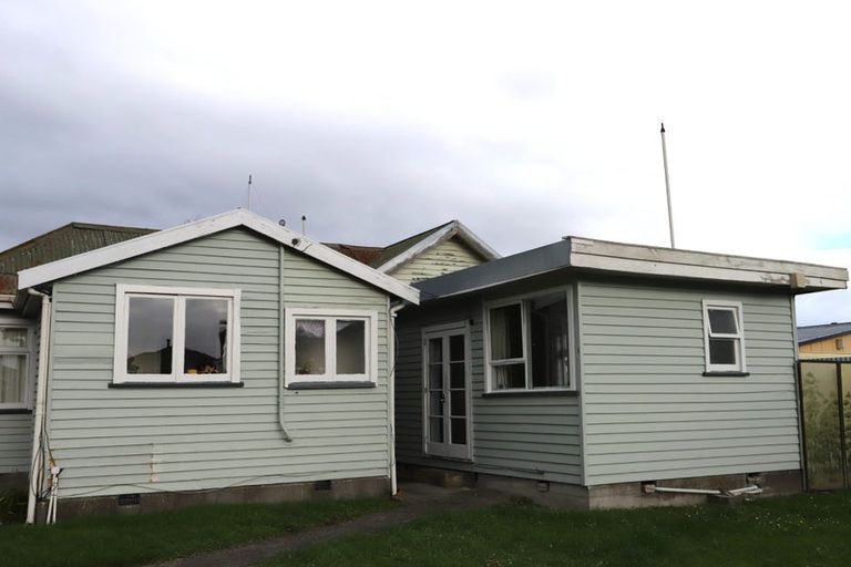 Photo of property in 2/40 Grafton Street, Waltham, Christchurch, 8011