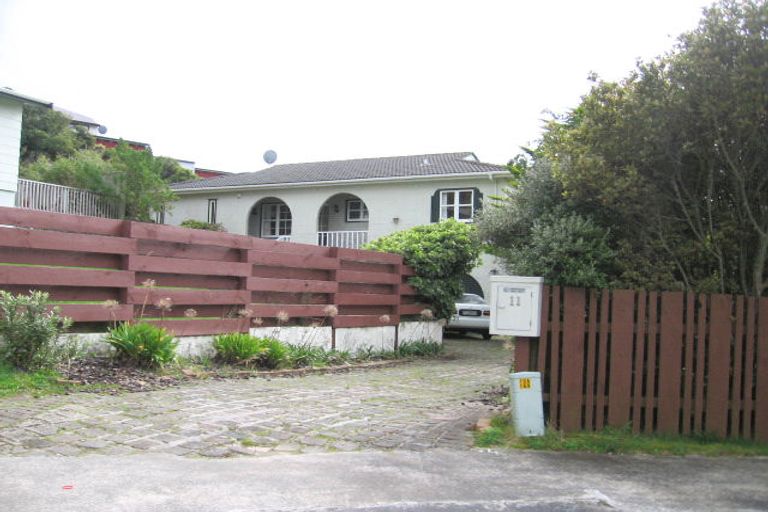 Photo of property in 11 Kerr Grove, Johnsonville, Wellington, 6037