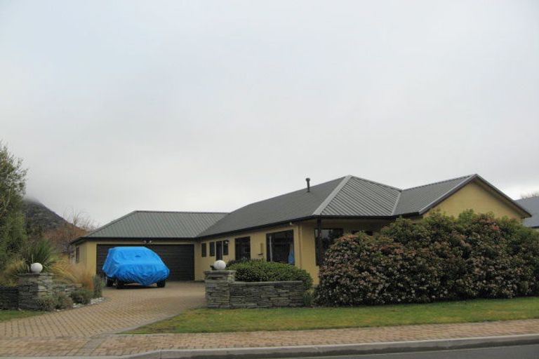 Photo of property in 2 Magnolia Place, Frankton, Queenstown, 9300