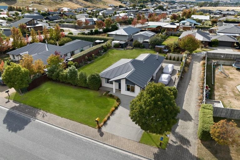 Photo of property in 3 Little Maude Drive, Lake Hawea, Wanaka, 9382