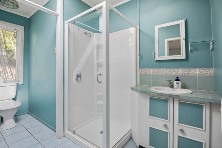 Photo of property in 49 Jaemont Avenue, Te Atatu South, Auckland, 0610