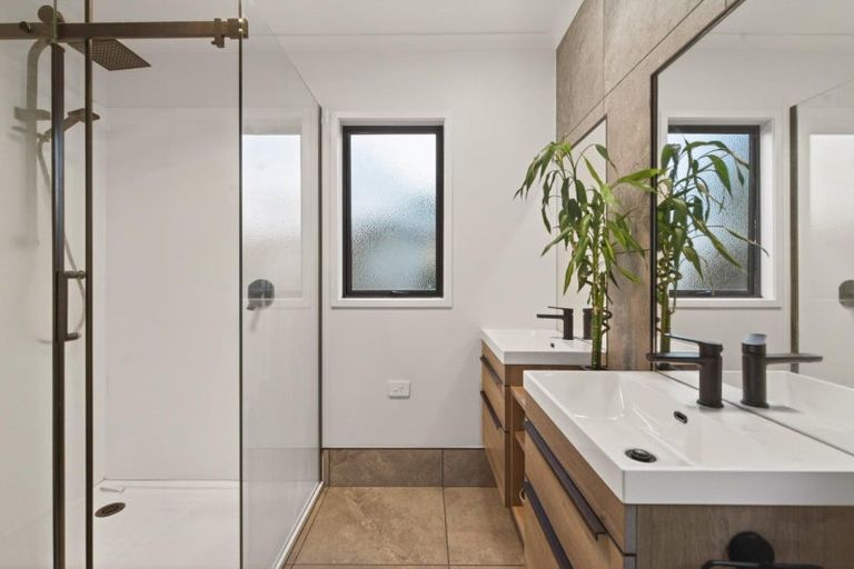 Photo of property in 51b Meadowland Street, Matua, Tauranga, 3110