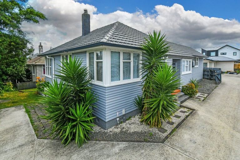 Photo of property in 111 Porchester Road, Papakura, 2110