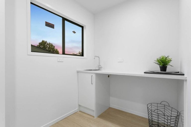 Photo of property in 1/34 Fordham Street, Beach Haven, Auckland, 0626