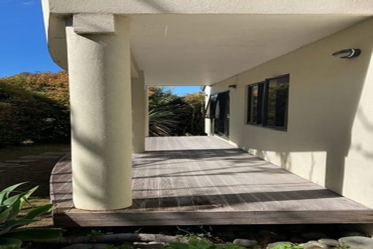 Photo of property in 1/885 East Coast Road, Northcross, Auckland, 0632