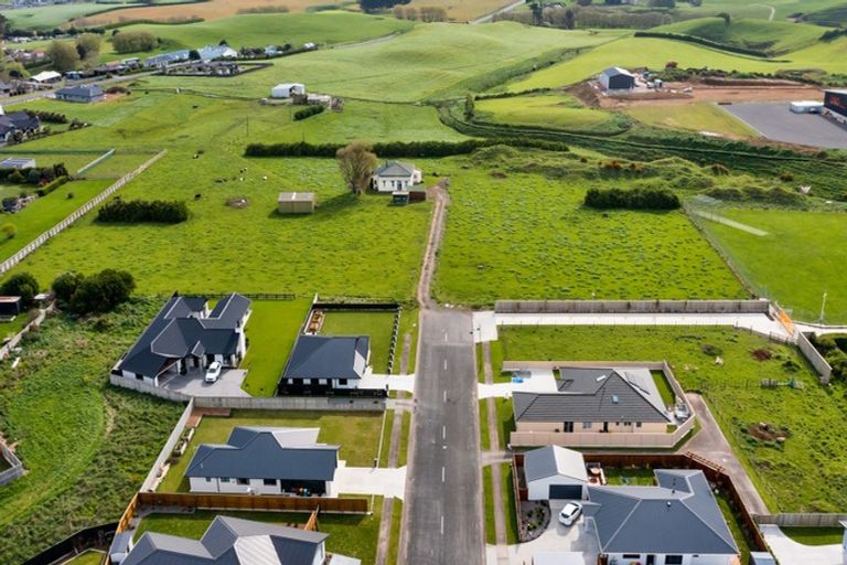 Photo of property in 41 County Drive, Hawera, 4610